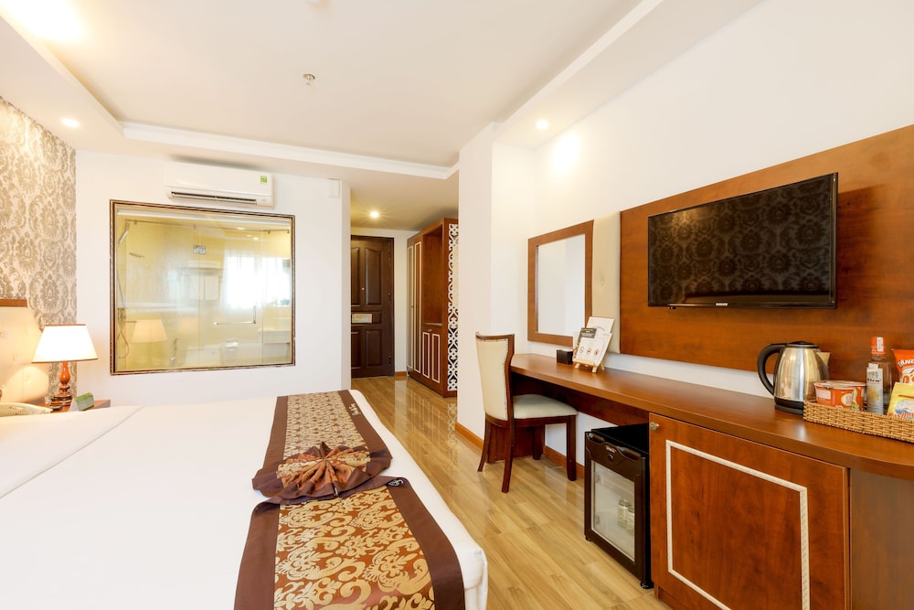 Paris Nha Trang Hotel & Apartment 51/72