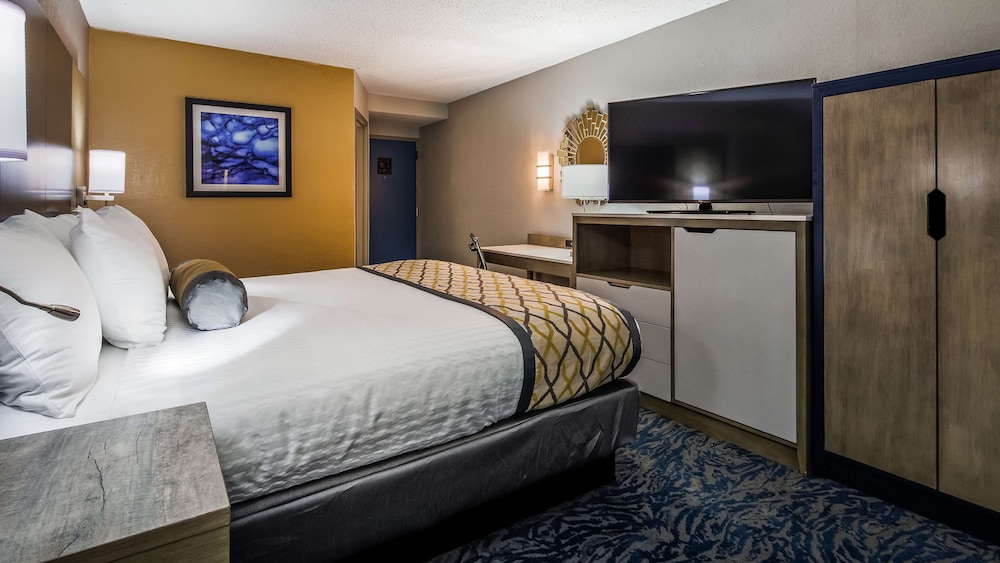 Standard, King Bed, Accessible