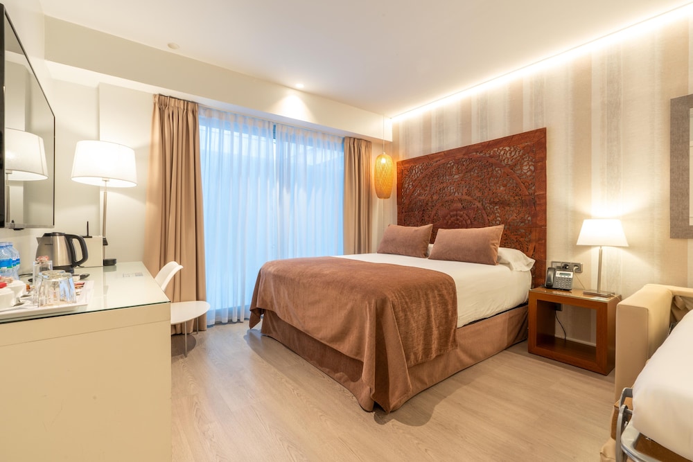 Serennia Fira Gran Via Exclusive Rooms 17/47