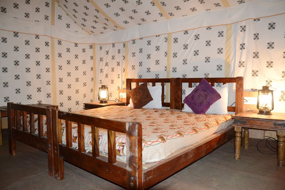 Pushkar Adventure Desert Camp 4/28