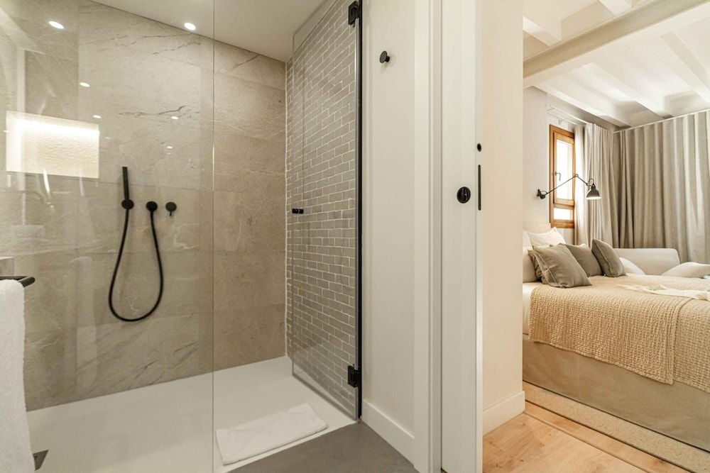 Samaritana Suites 46/50