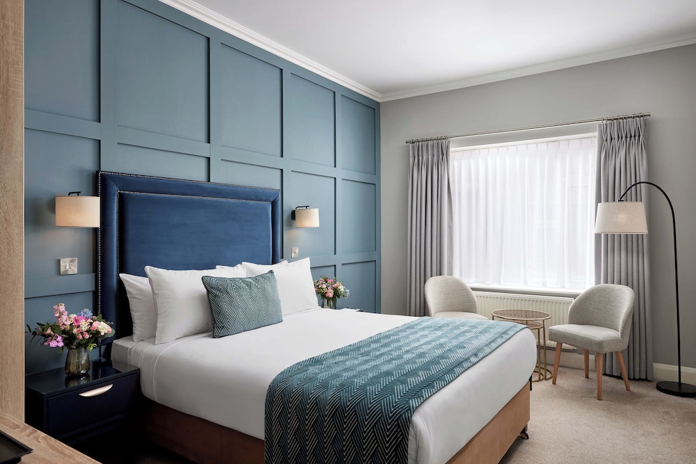 CLASSIC, KING BED