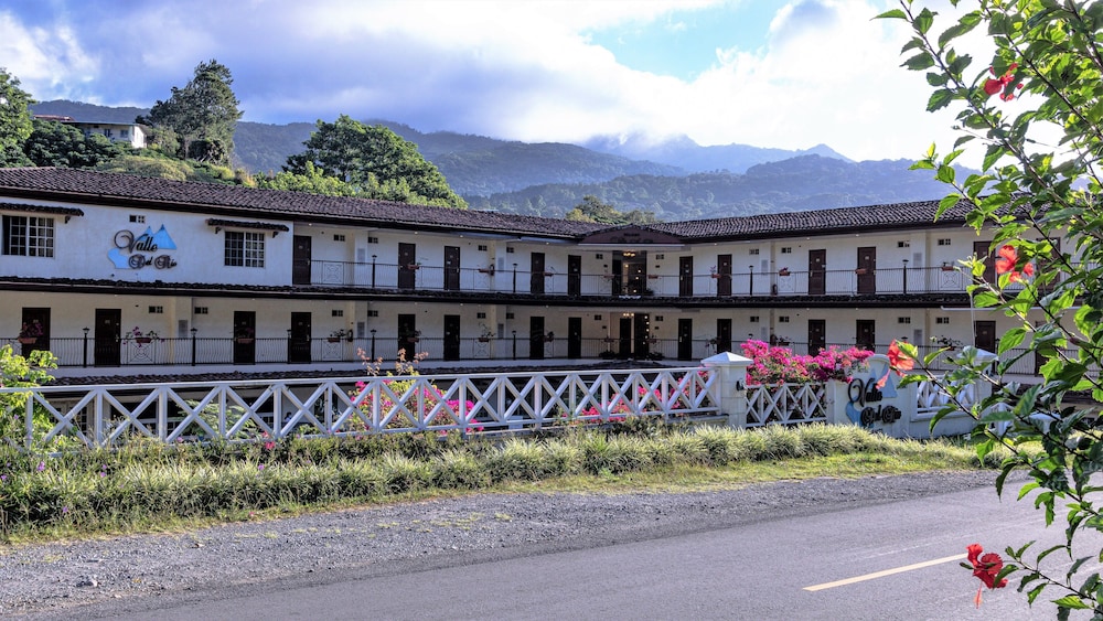 Valle Del Rio S A Hotel 8/68