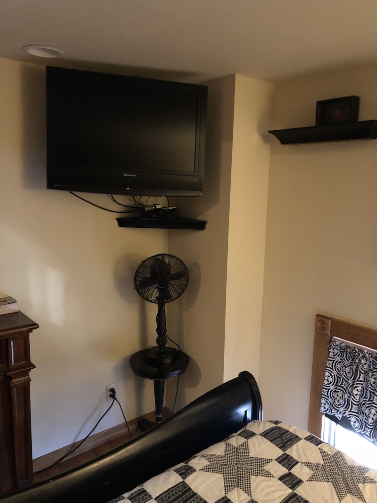 All Seasons Inn Eureka Springs 41/50