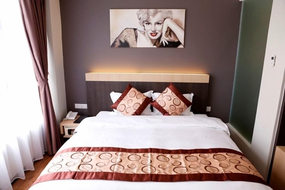 Lot 10 Boutique Hotel Kuching 10/27