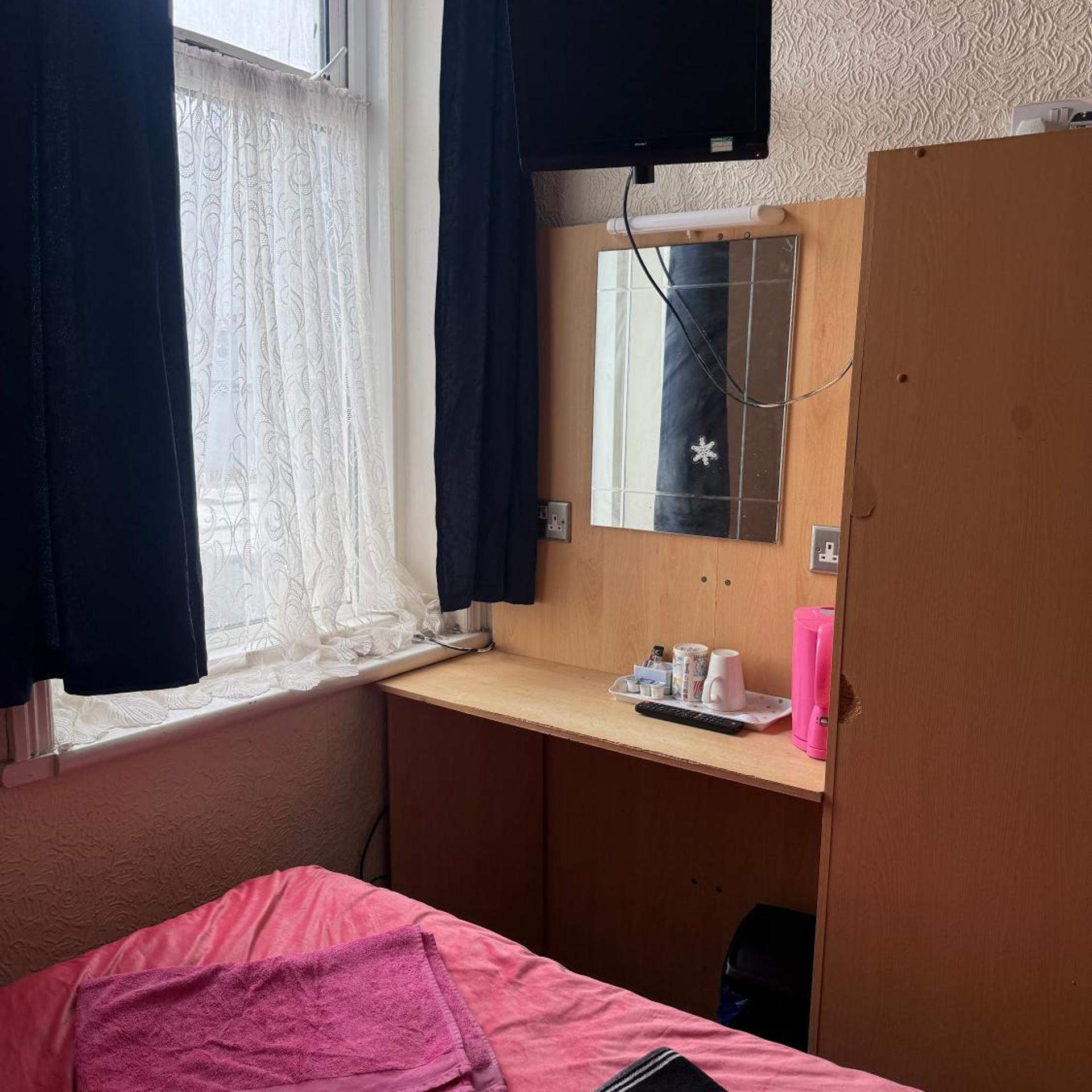 Compact Double Room، The Hawkes Hotel 5/7