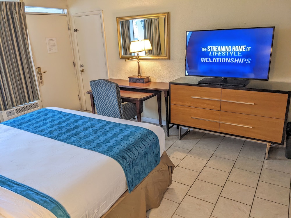 Quebec Motel 30/60