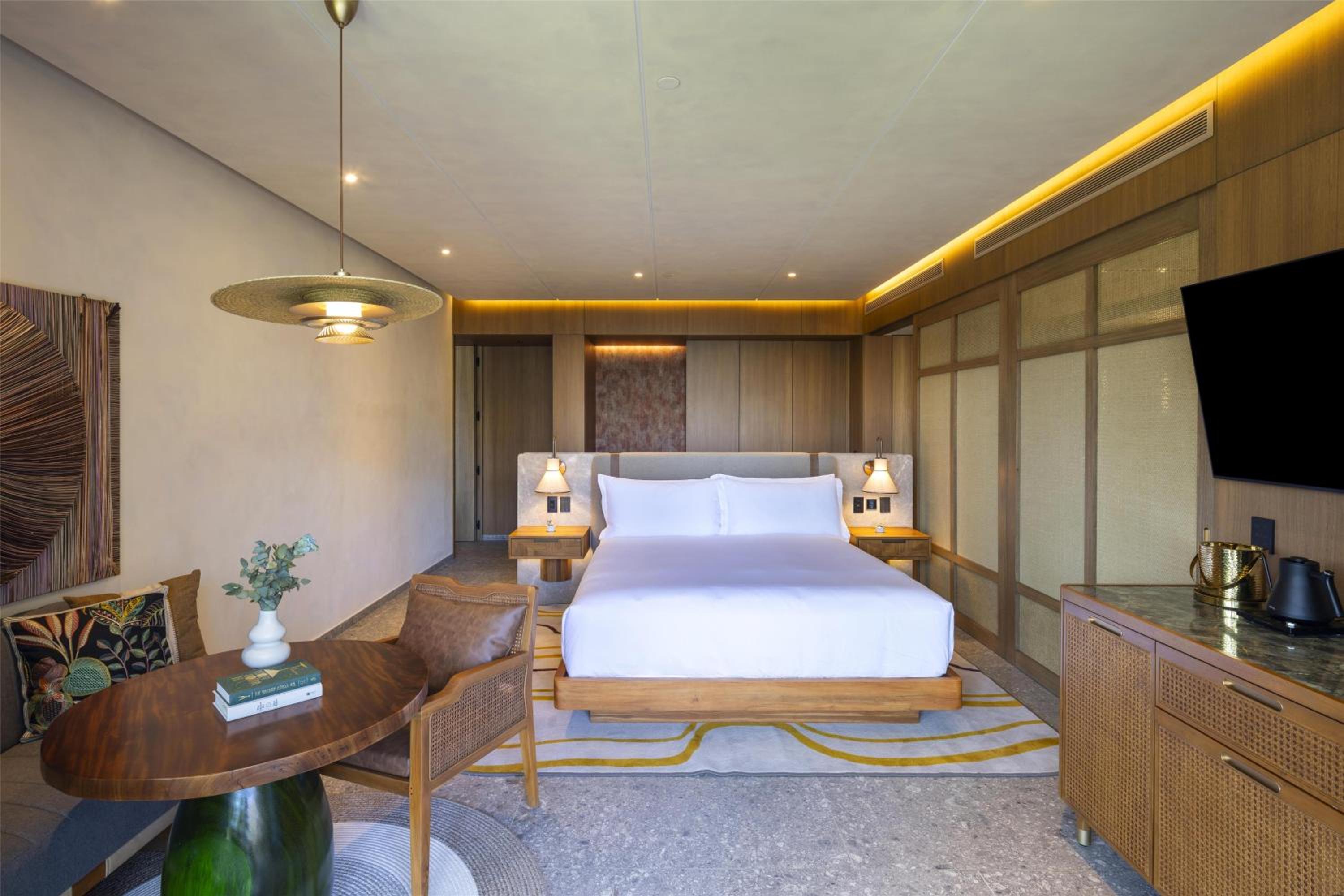 1 Bedroom, Suite, King Bed, Bay View, Plunge Pool
