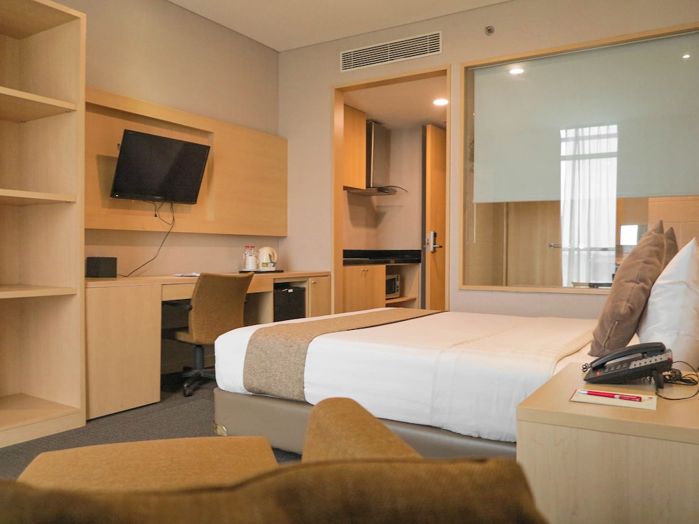Gtv Hotel And Service Apartment 27/54