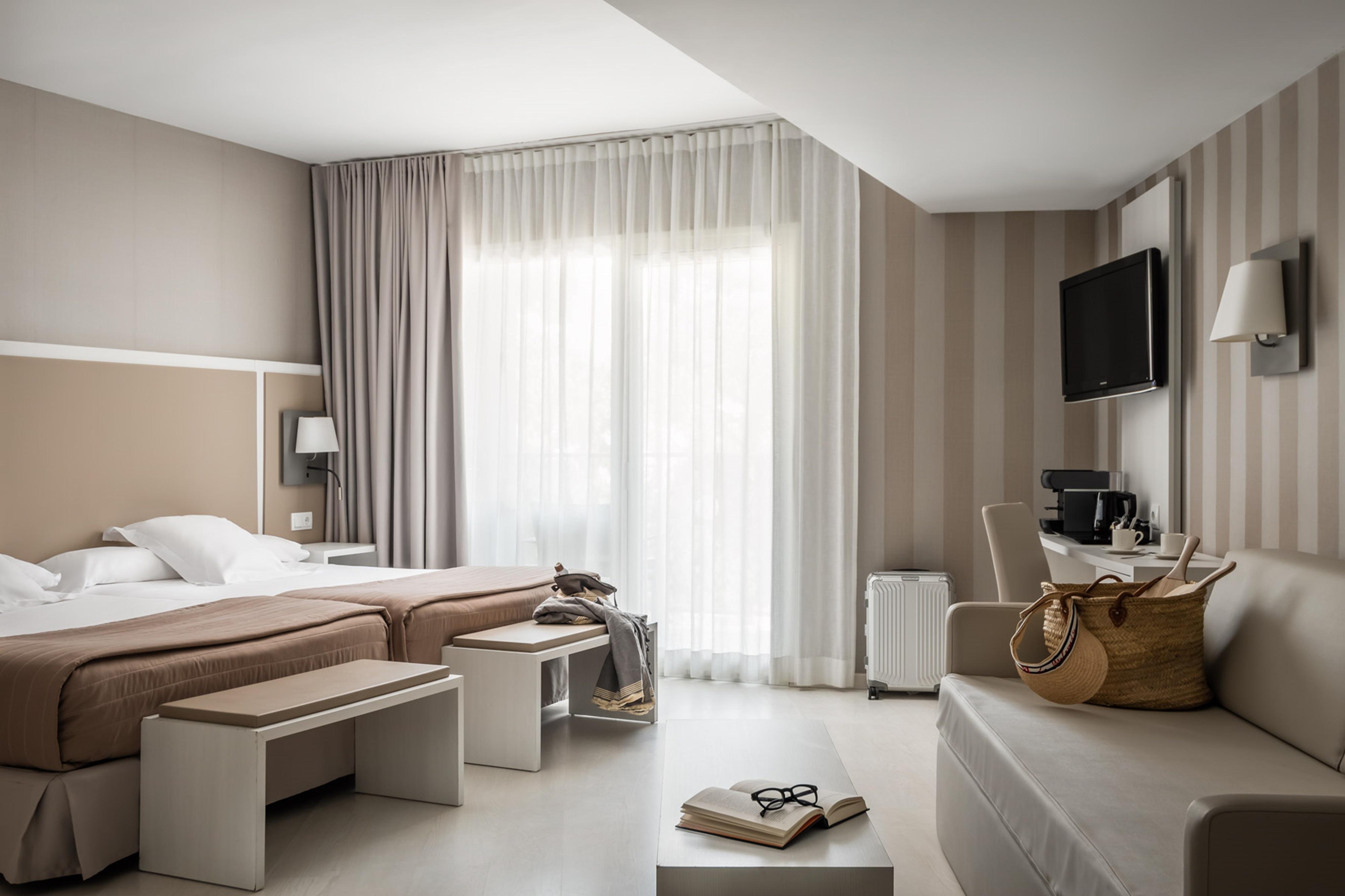 Junior Suite, Pool or Sea View, Balcony or Terrace