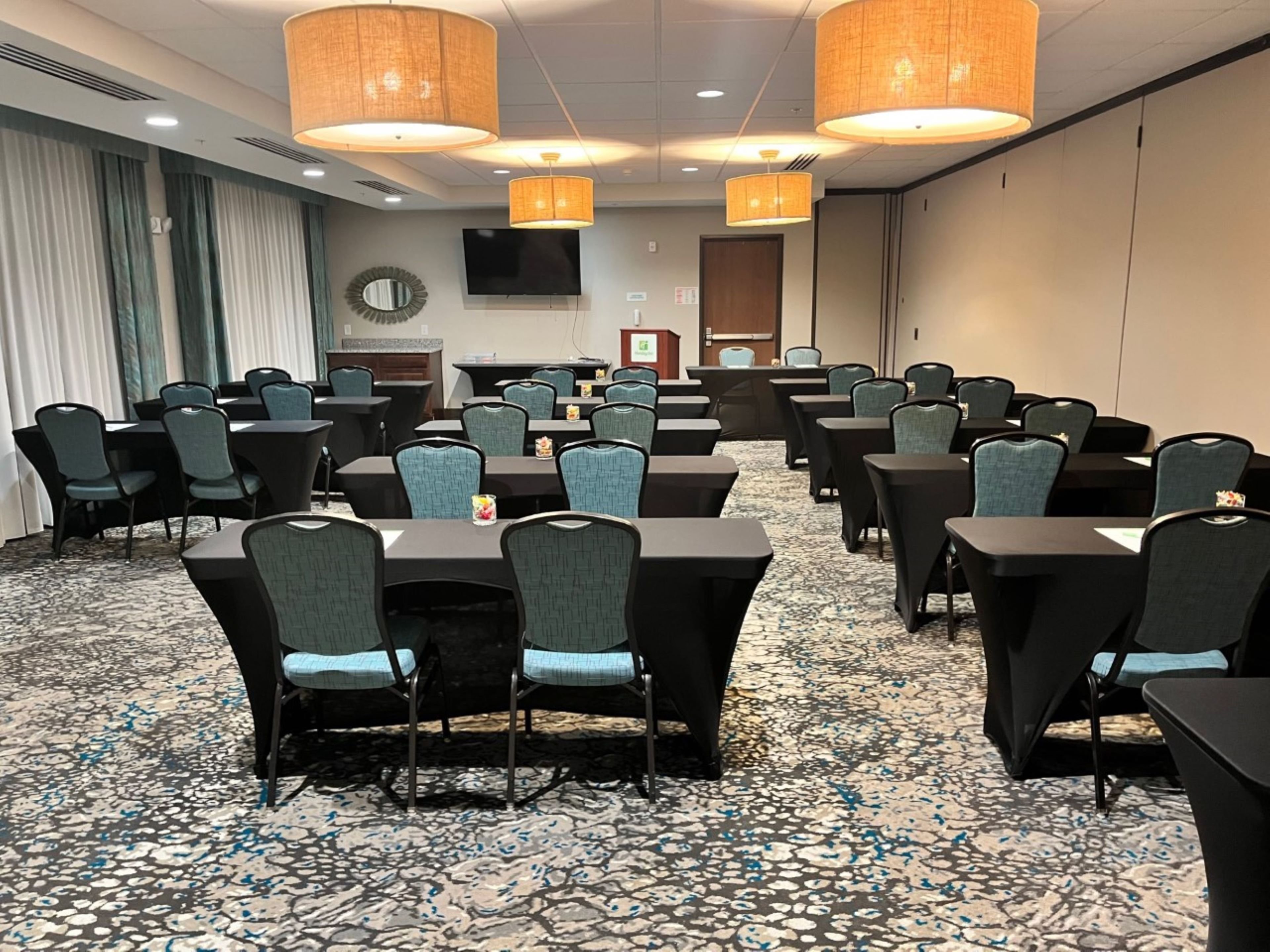 Holiday Inn Hotel Suites Denver Tech Center Centennial 62/75