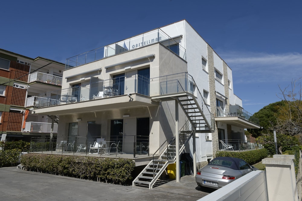 Castellmar Apartments 48/57