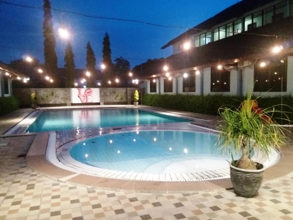Hotel Sofia Juanda Surabaya 2/47