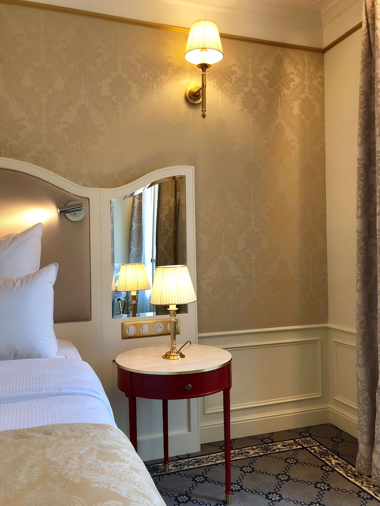 Hotel Mayfair Paris 31/57