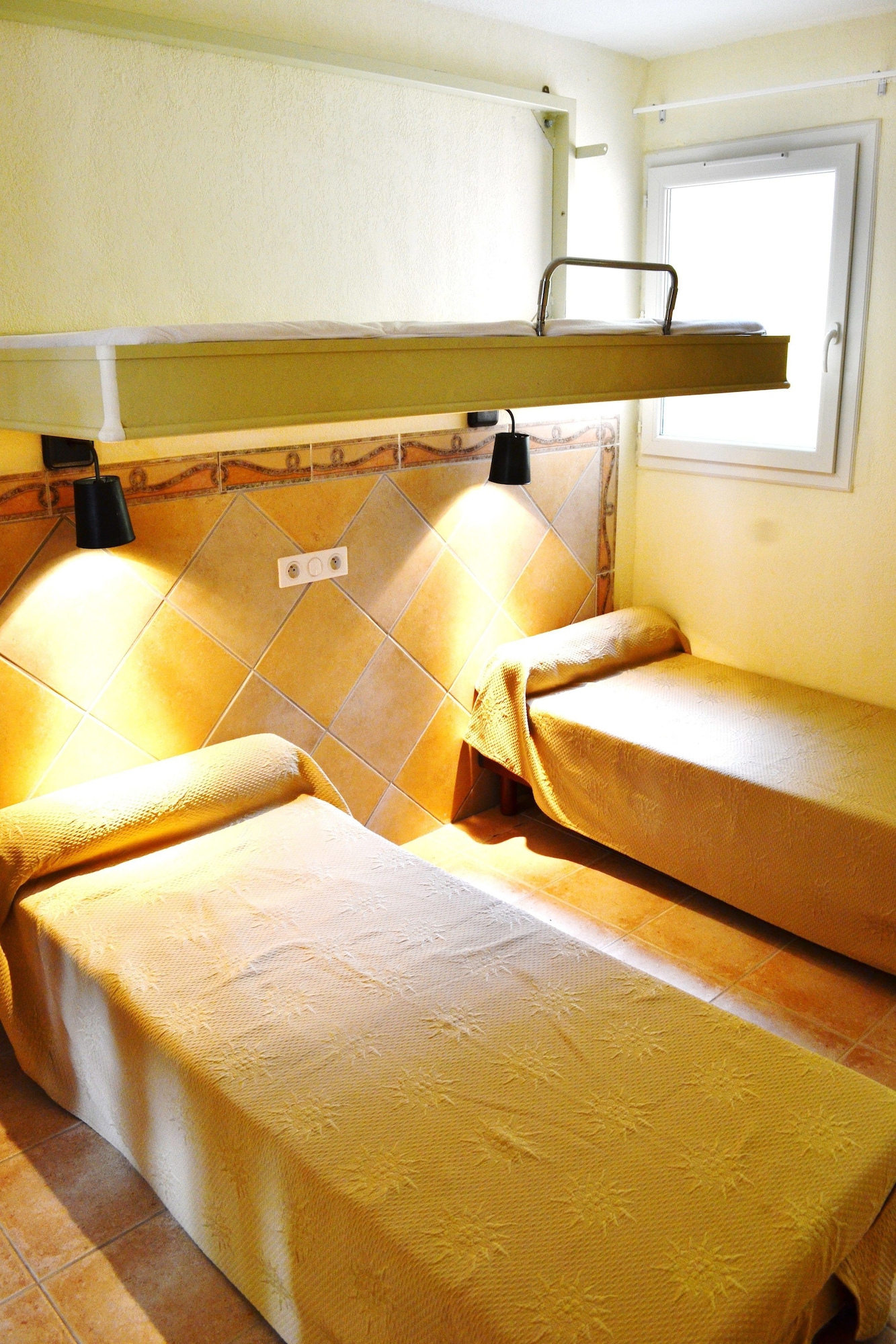 1 Bedroom, Apartment, 3 Beds, Garden View, 2 Bathrooms, Sofa