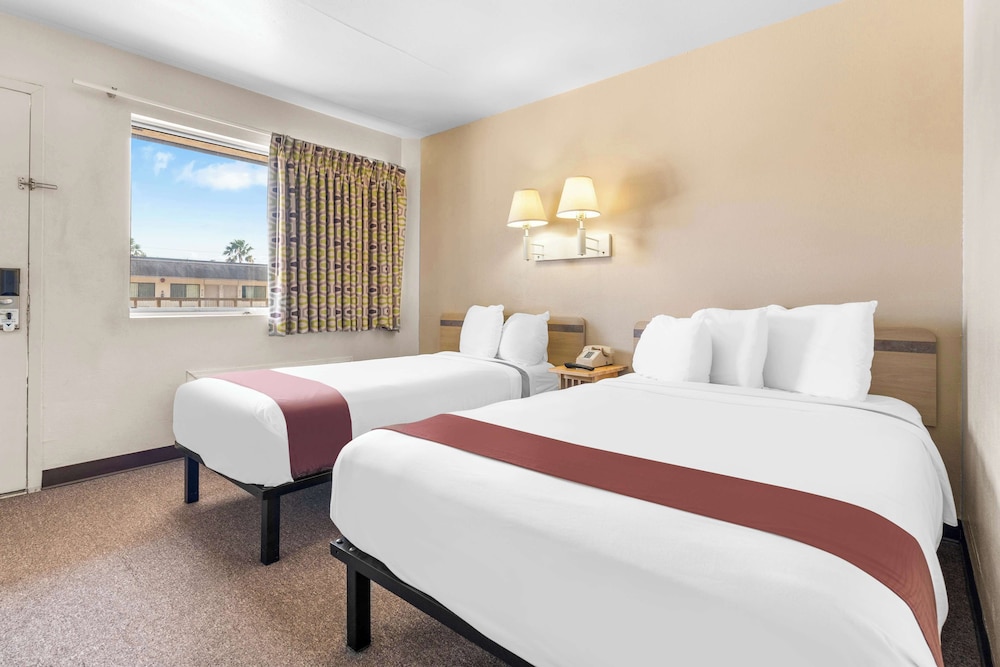 Americas Best Value Inn Lake City 14/45
