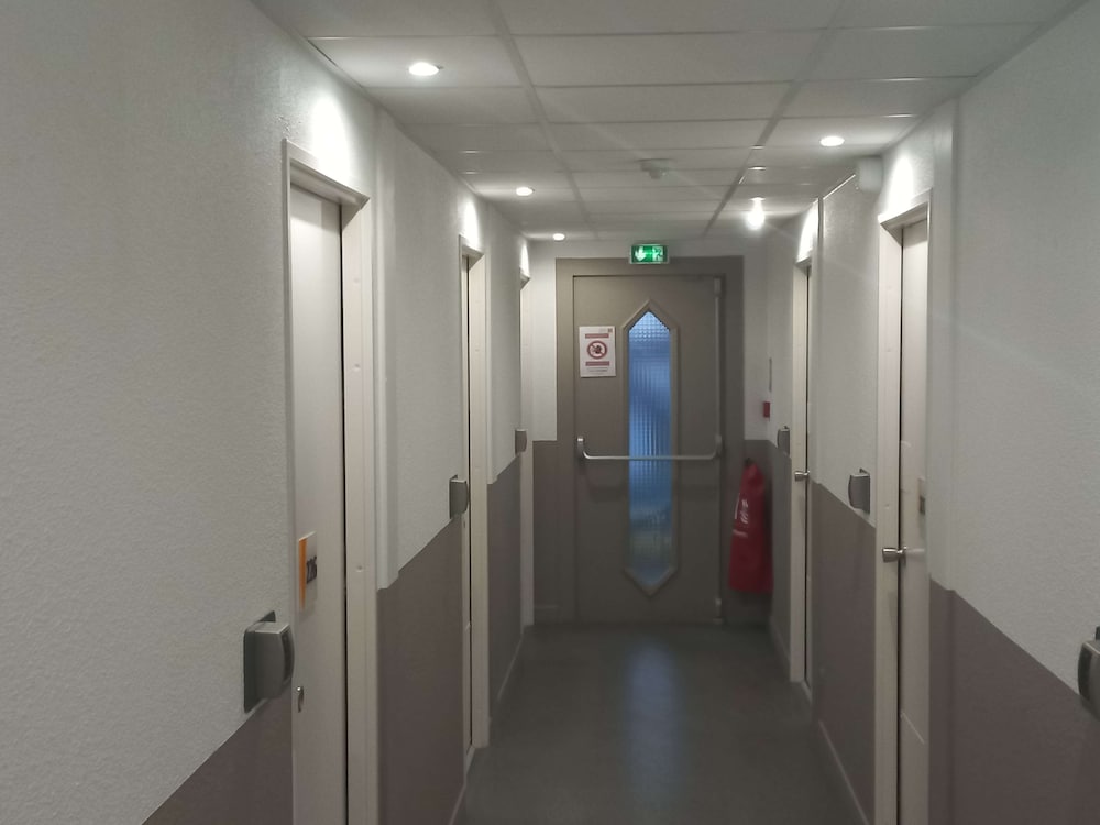 Premiere Classe Evry Sud - Mennecy 25/43