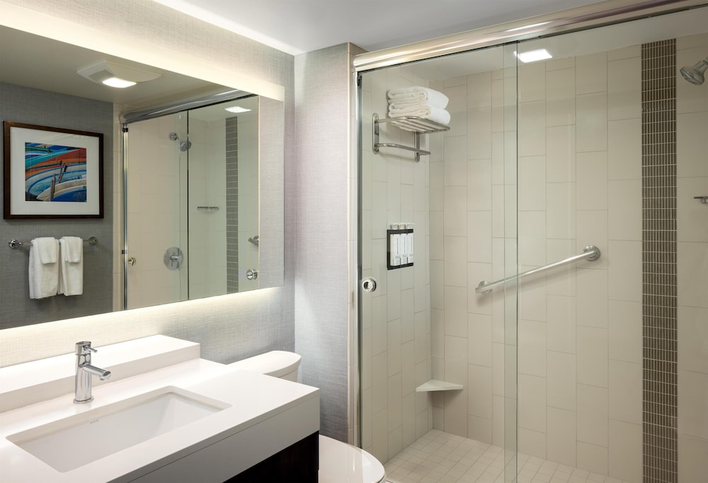 Hyatt Place Santa Cruz 43/49