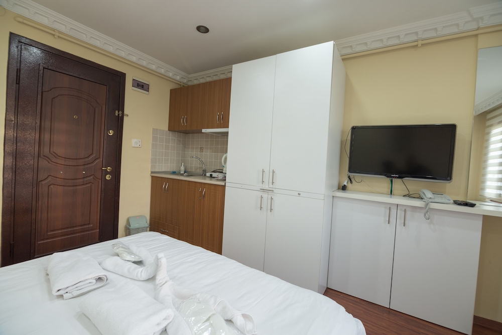 Element Suites 18/65