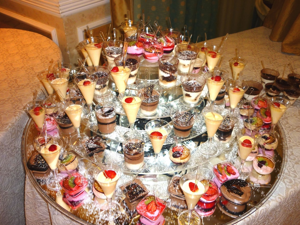 Afrodite Boutique Hotel 59/64