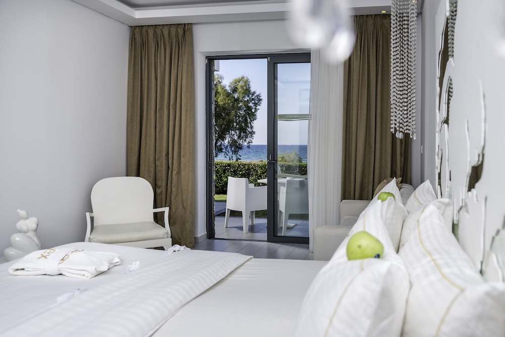 Diamond Deluxe Hotel Wellness Amp Spa Adults Only 37/76
