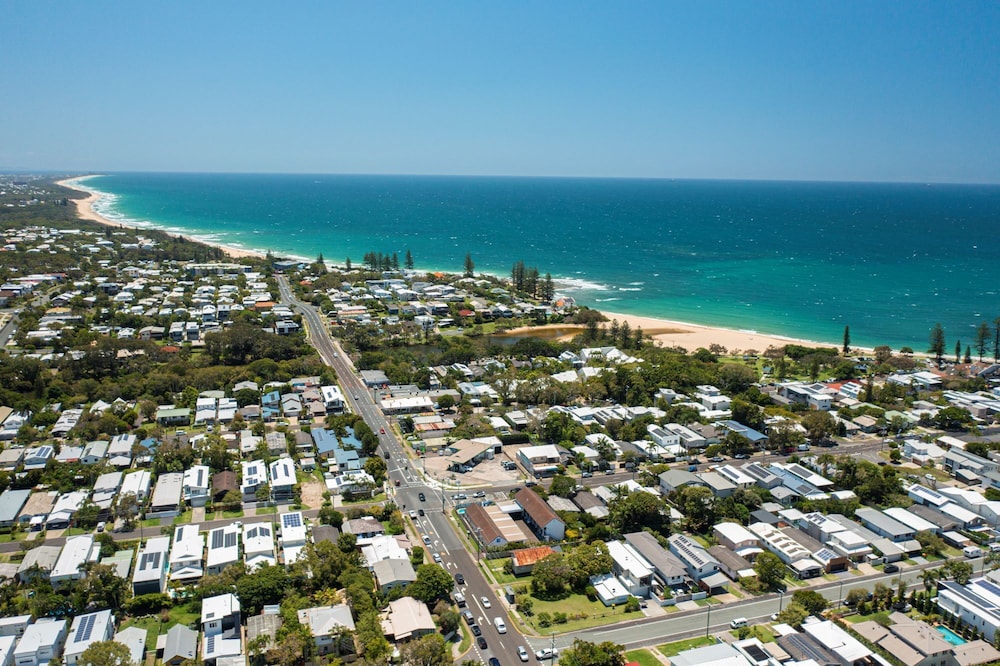 Moffat Beach Motel 49/62