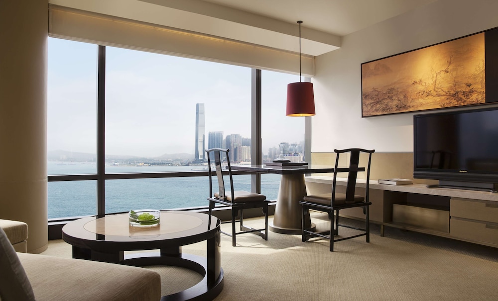GRAND HYATT HONG KONG 51/69