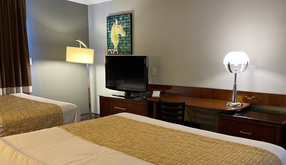 Travelodge By Wyndham Bloomington 27/62