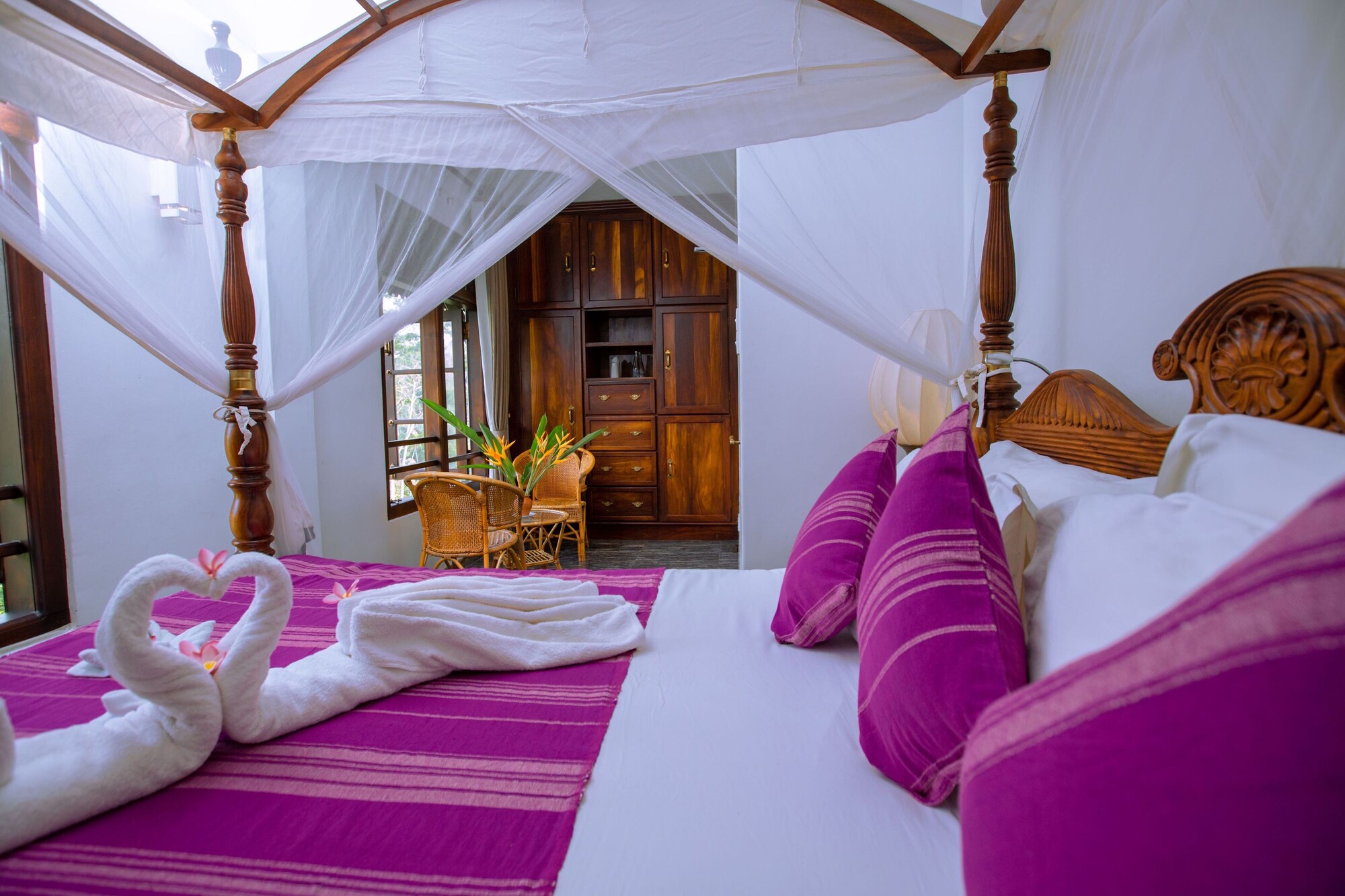 COMFORT, DOUBLE BED