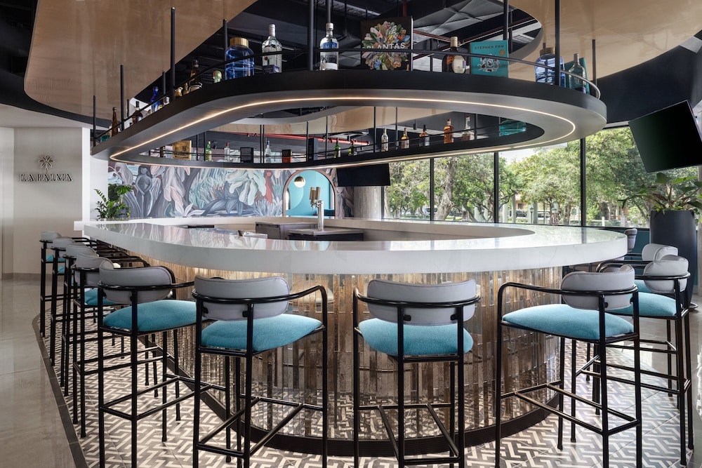 Delta Hotels by Marriott San Jose Aurola 36/50
