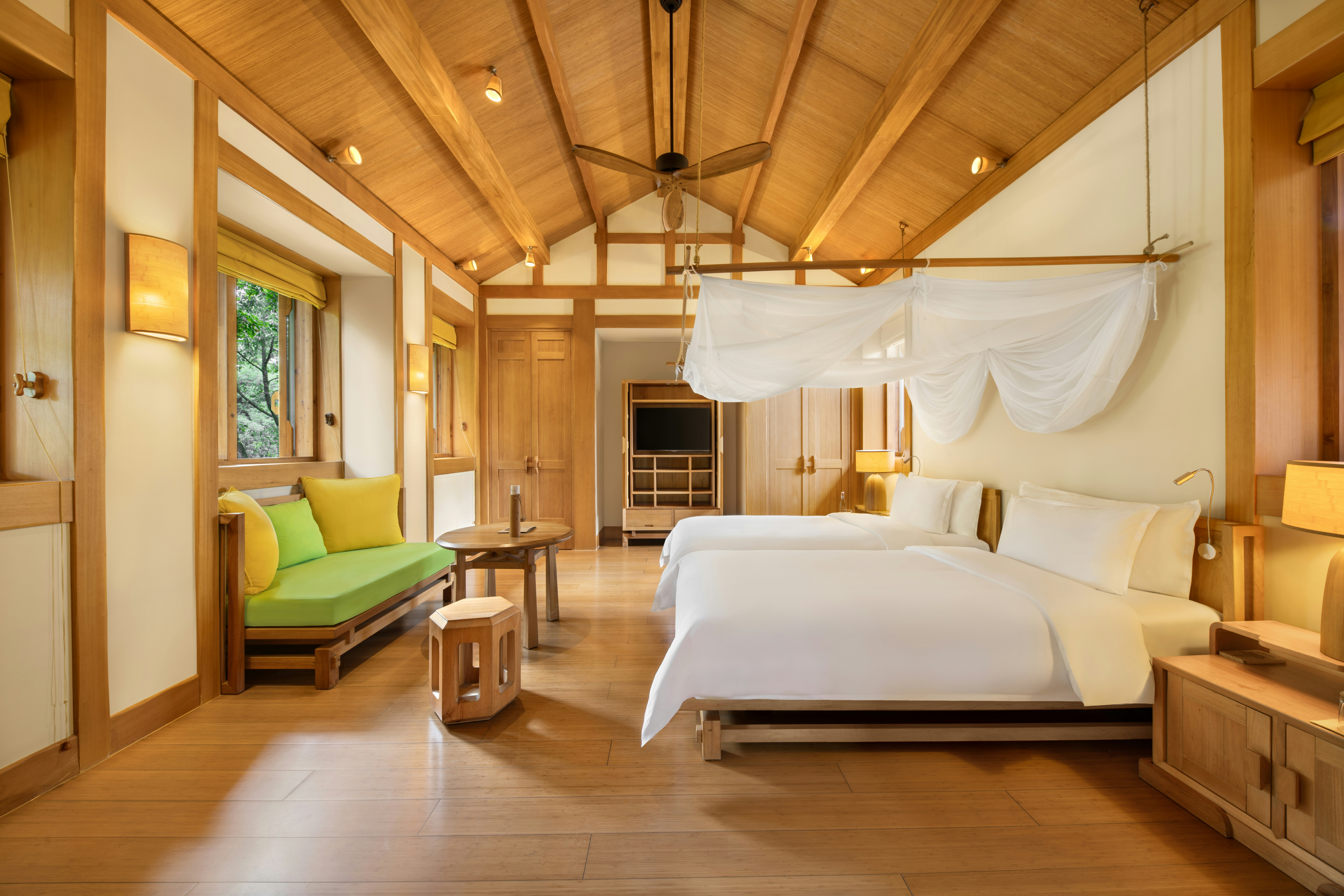 Garden, Suite, Twin Beds