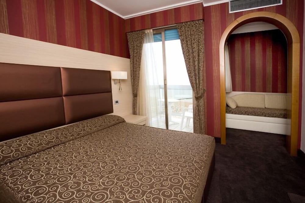 Hotel Rivamare 54/73