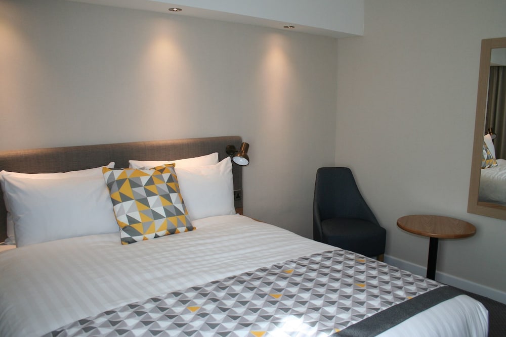 Holiday Inn South Normanton M1 Jct 28 18/83