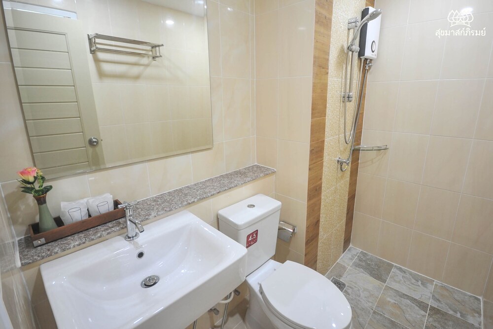 Sukkhamas Pirom Hotel 14/40