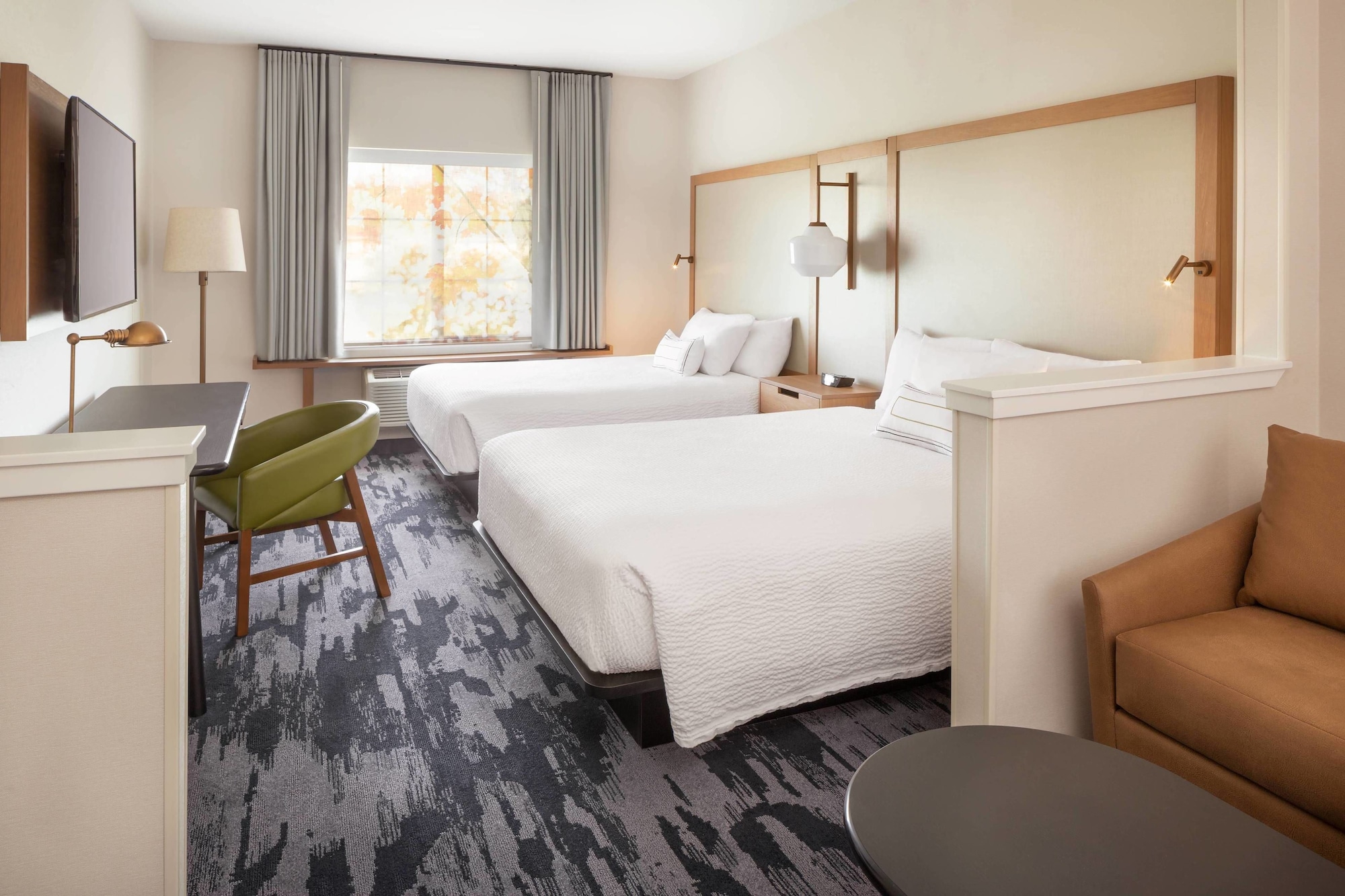 room, multiple beds