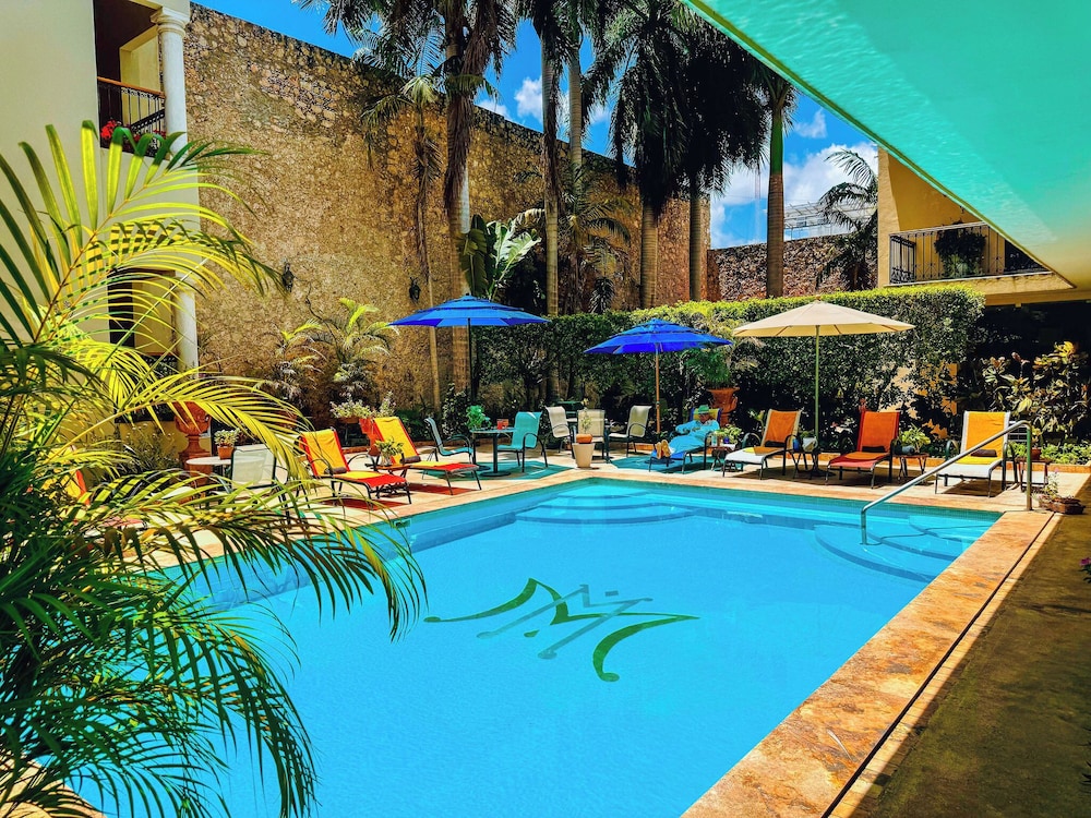 Mansion Merida on the Park 32/65