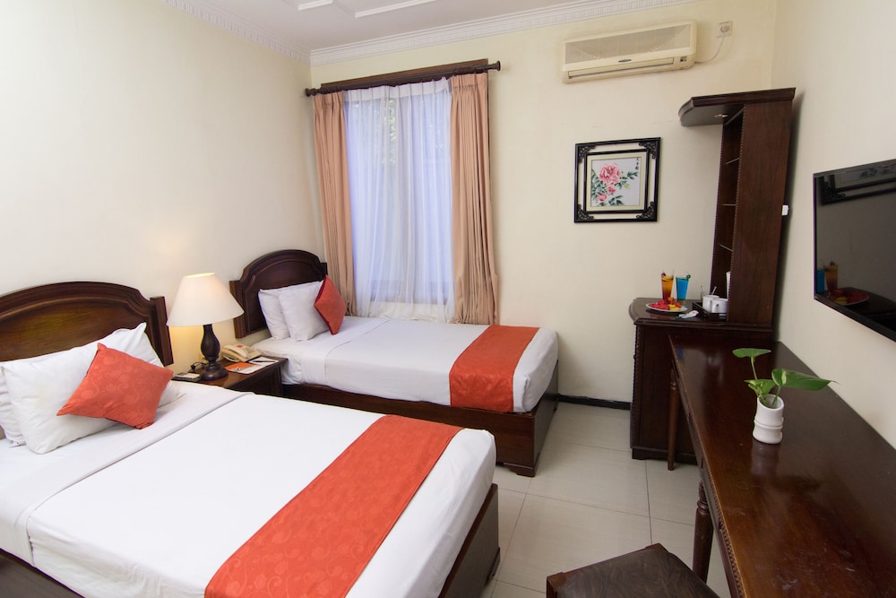 Hotel Montana Malang 24/65