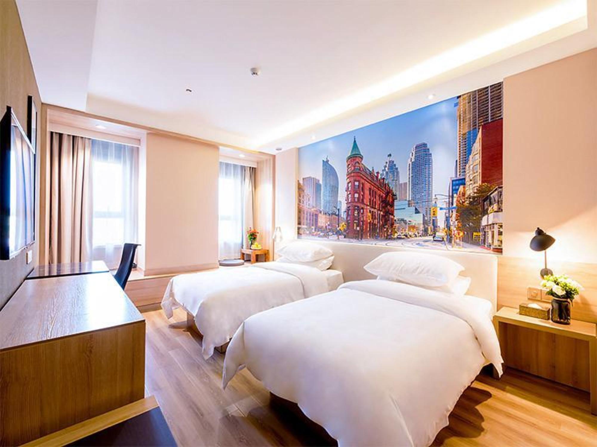 Vienna Hotel (Shanghai Jing'an Gaoping Road) 23/44