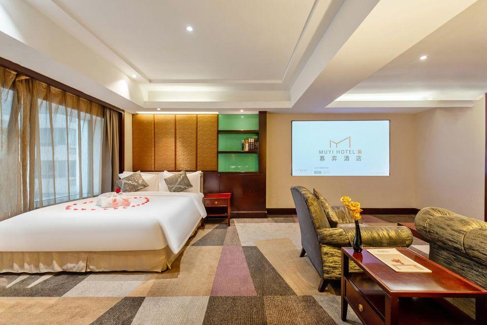 1 Bedroom, Family, 2 Beds, 2 Living Rooms
