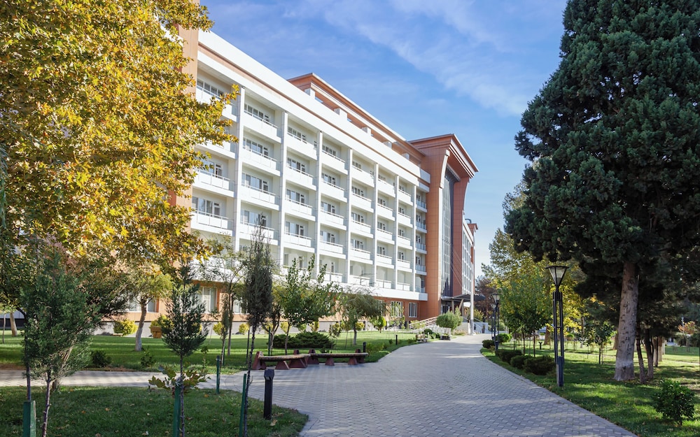 Chinar Hotel & Spa 3/50