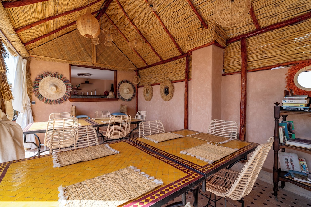 Riad Asrari 33/49