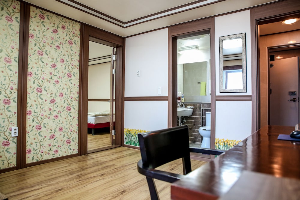 Hill Stay Hotel Residence 30/44