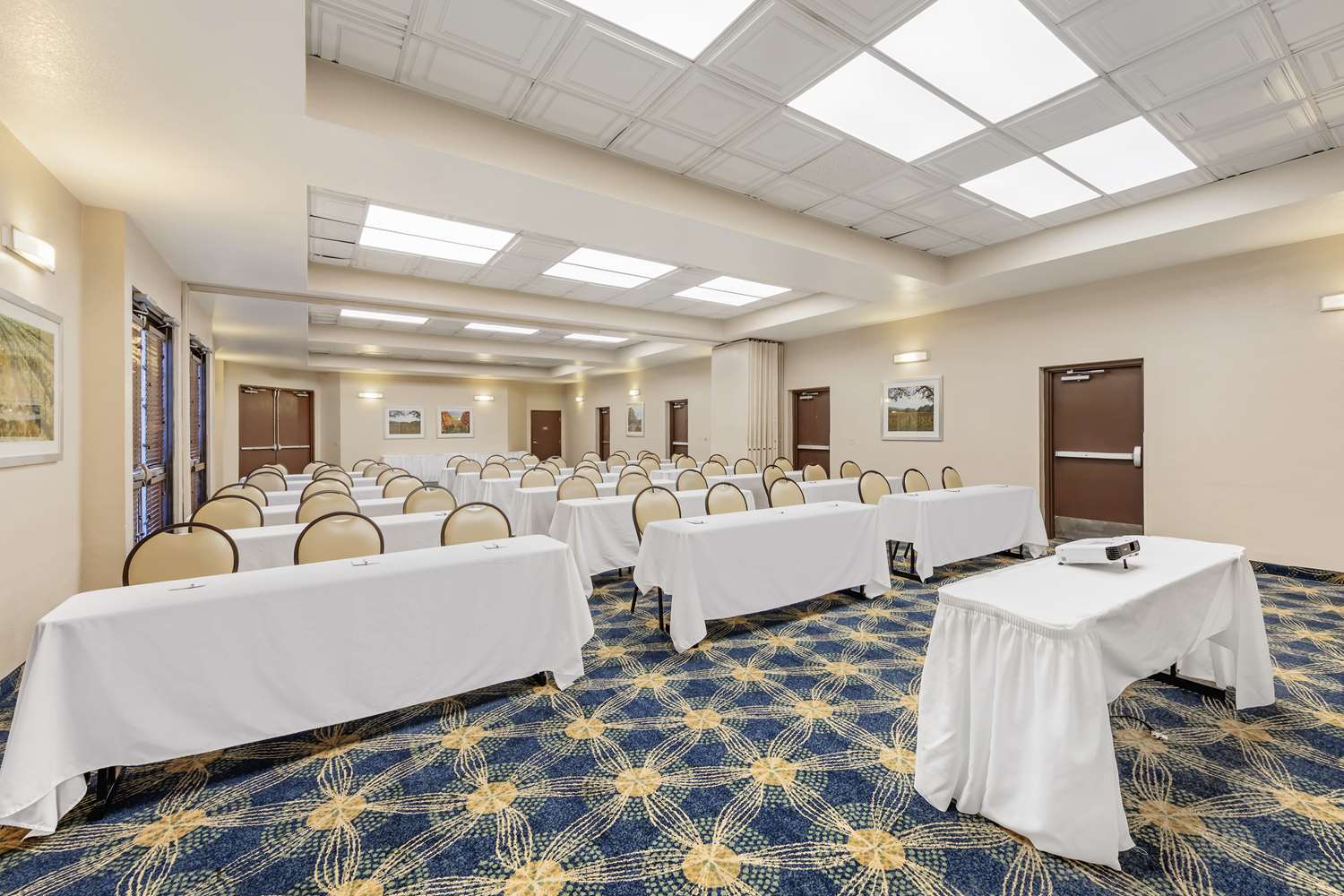 Best Western Plus Heritage Inn Rancho Cucamonga/Ontario 38/40