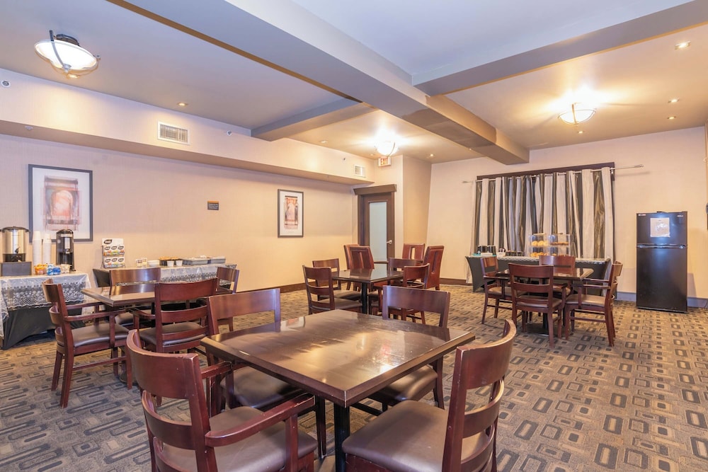 Sandman Hotel Castlegar 39/50