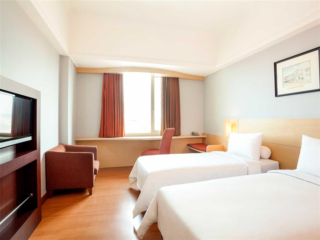 Standard, Double or Twin Bed