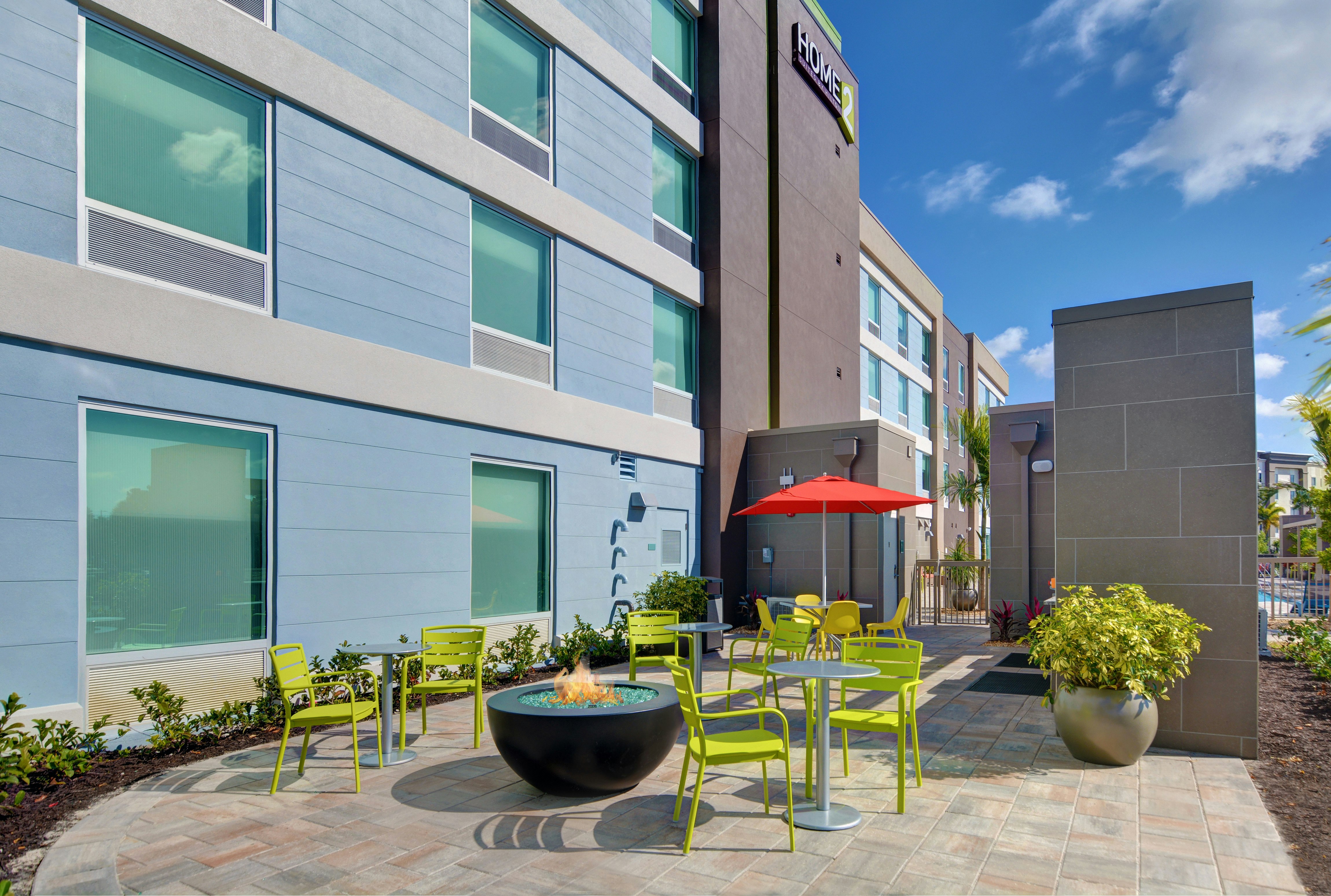 Home2 Suites by Hilton Fort Myers Colonial Blvd 27/29