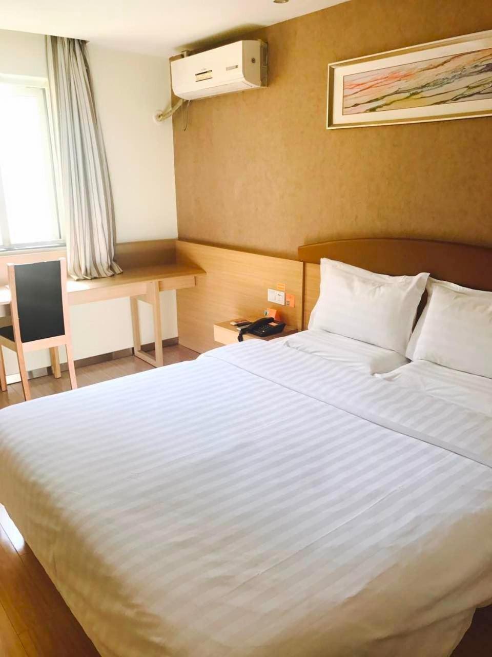 7 Days Inn Kunming Railway Station Civil Aviation Airport Bus Station 13/48