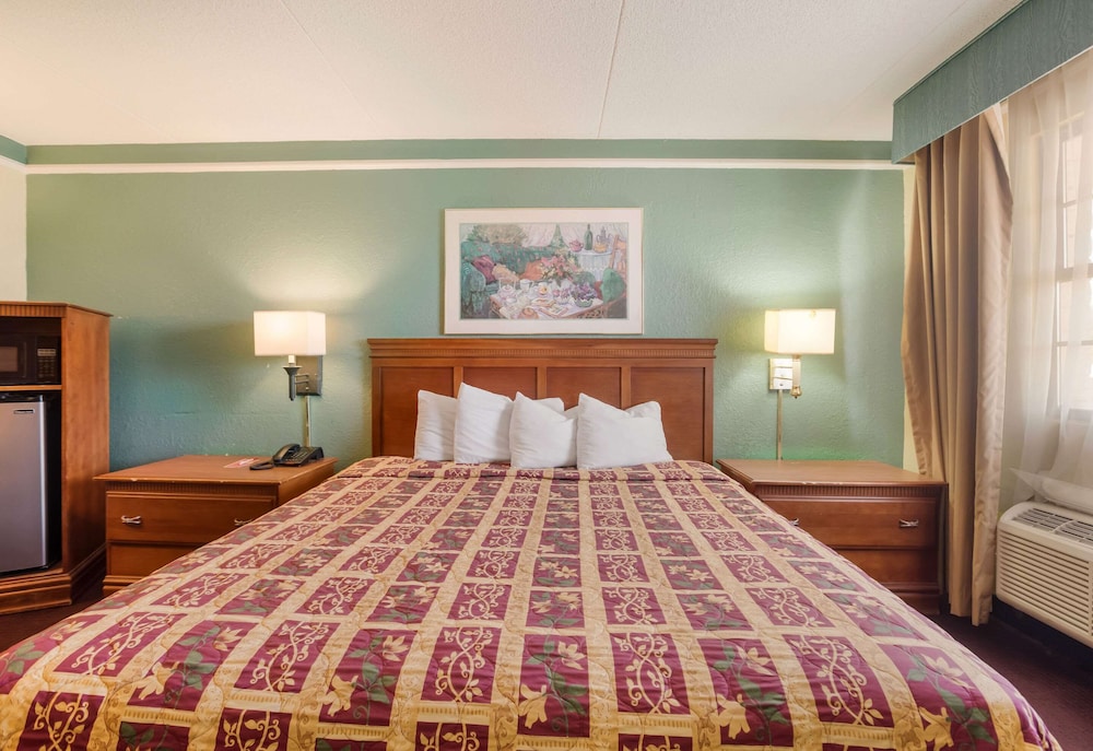 Bhagat Hotels Stone Mountain Atlanta BW Signature Collection 9/35