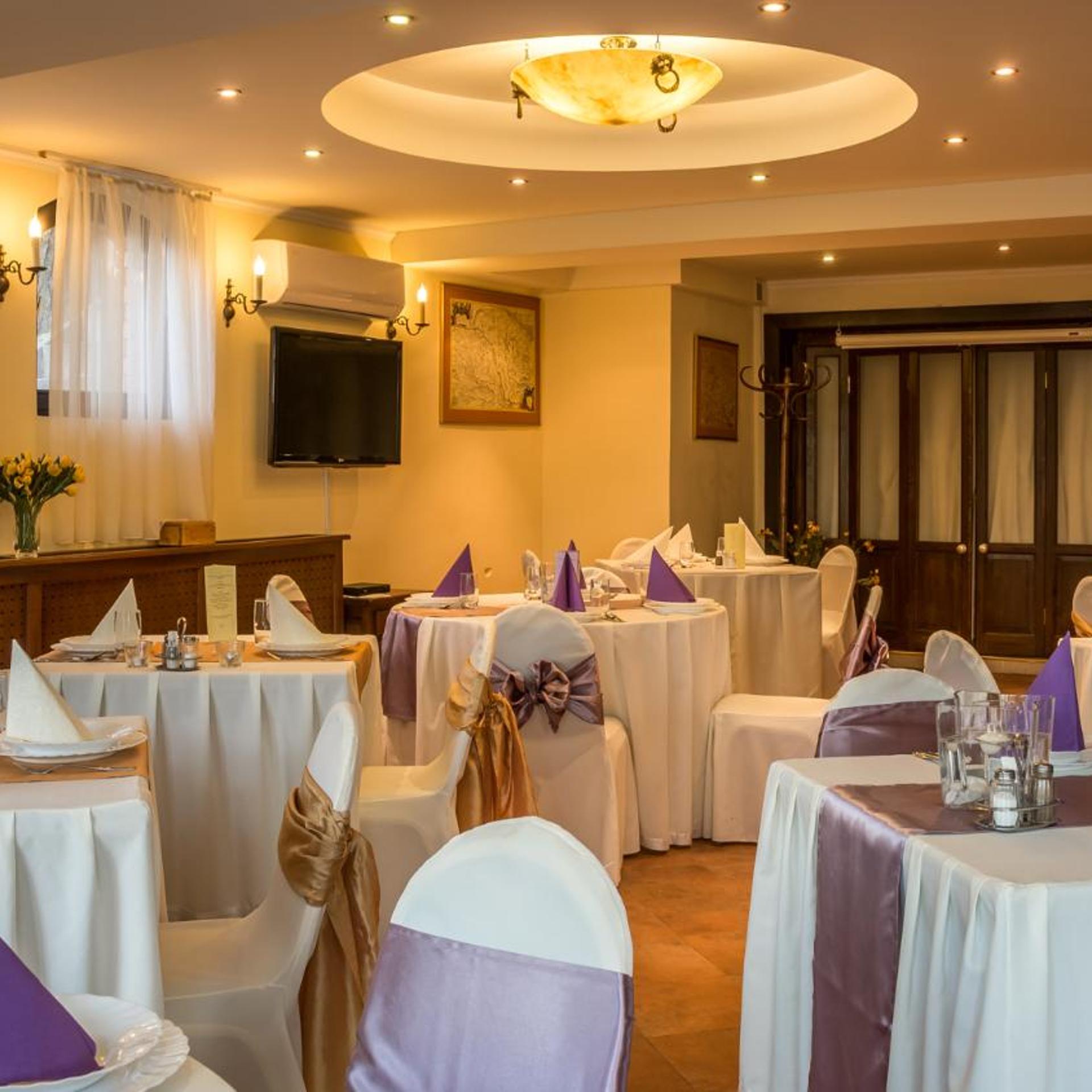 Bobbio Hotel 43/55