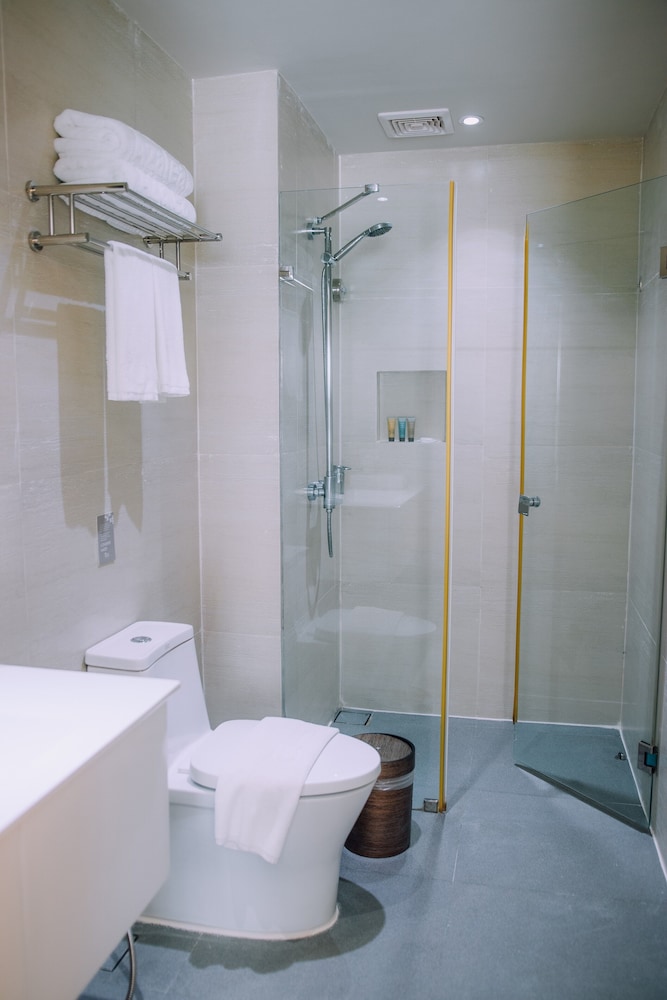 Azalea Hotels & Residences Boracay 45/46
